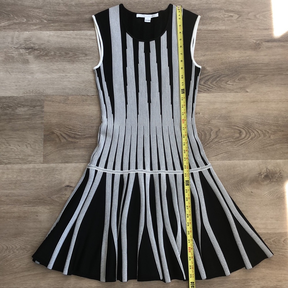 Diane Von Furstenberg cocktail dress - Picture 4 of 13
